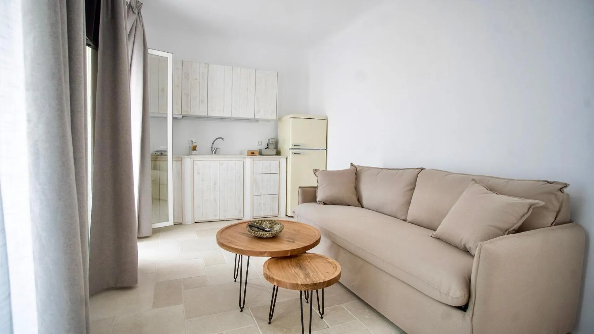 Gaia Mykonos Villas & Suites Tagoo  0*, Tagoo (Mykonos)