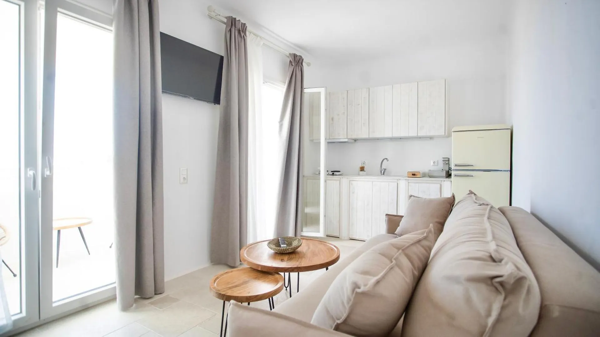 Gaia Mykonos Villas & Suites Tagoo  0*, Tagoo (Mykonos)
